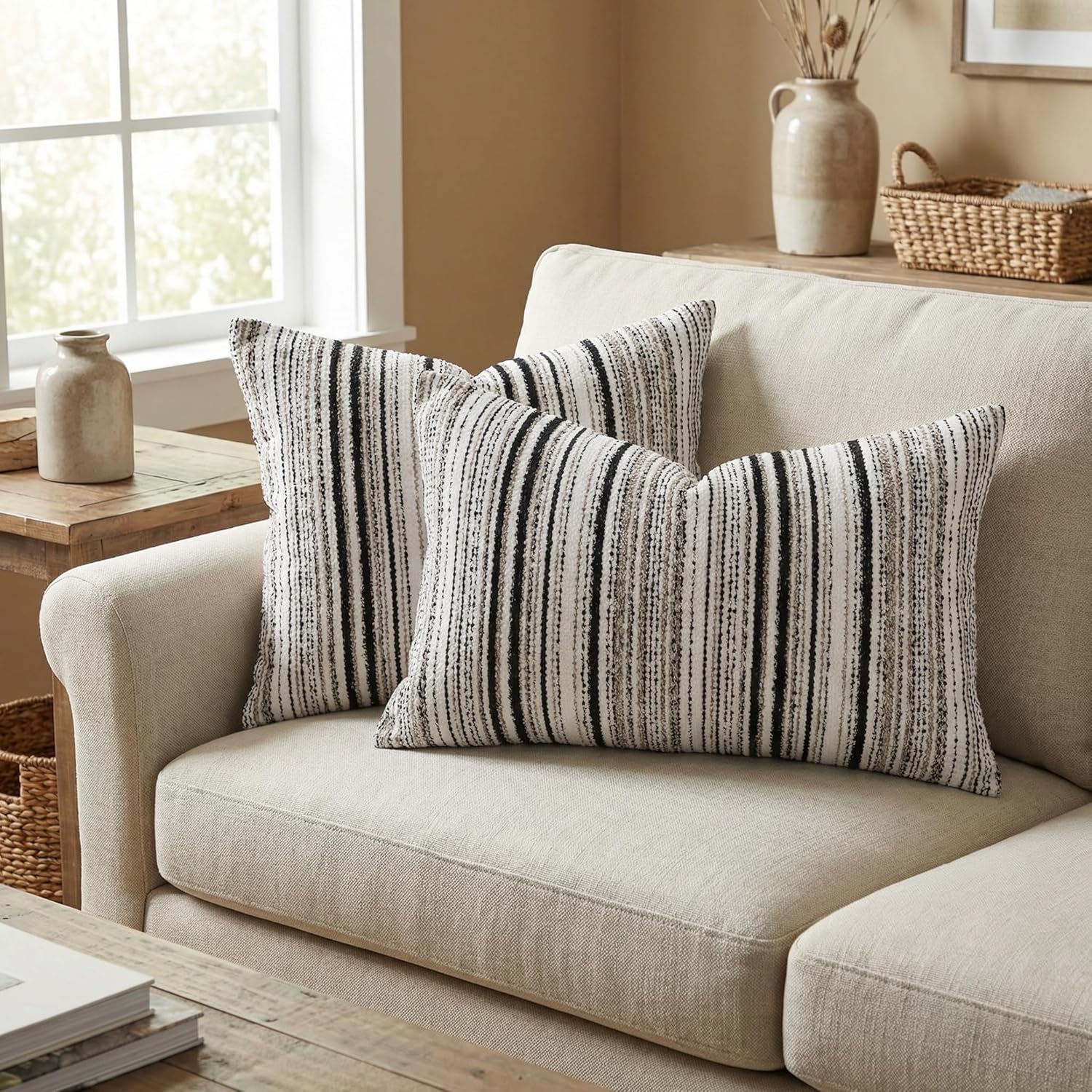 BOYSUM Set of 2 Striped Chenille Throw Pillow Covers 12x20 Inches Premium Plush Textured Decorative Cushion Covers Reinforced Hidden Zipper Mid-Century Modern Farmhouse Decor for Couch Sofa Black